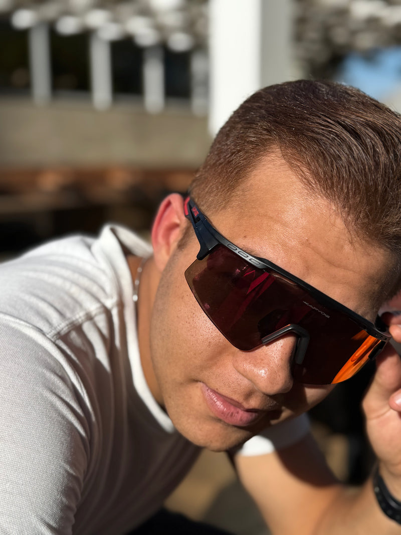ÓCULOS DE SOL SKYVIEW POLARIZED PRO – Preto com Vermelho